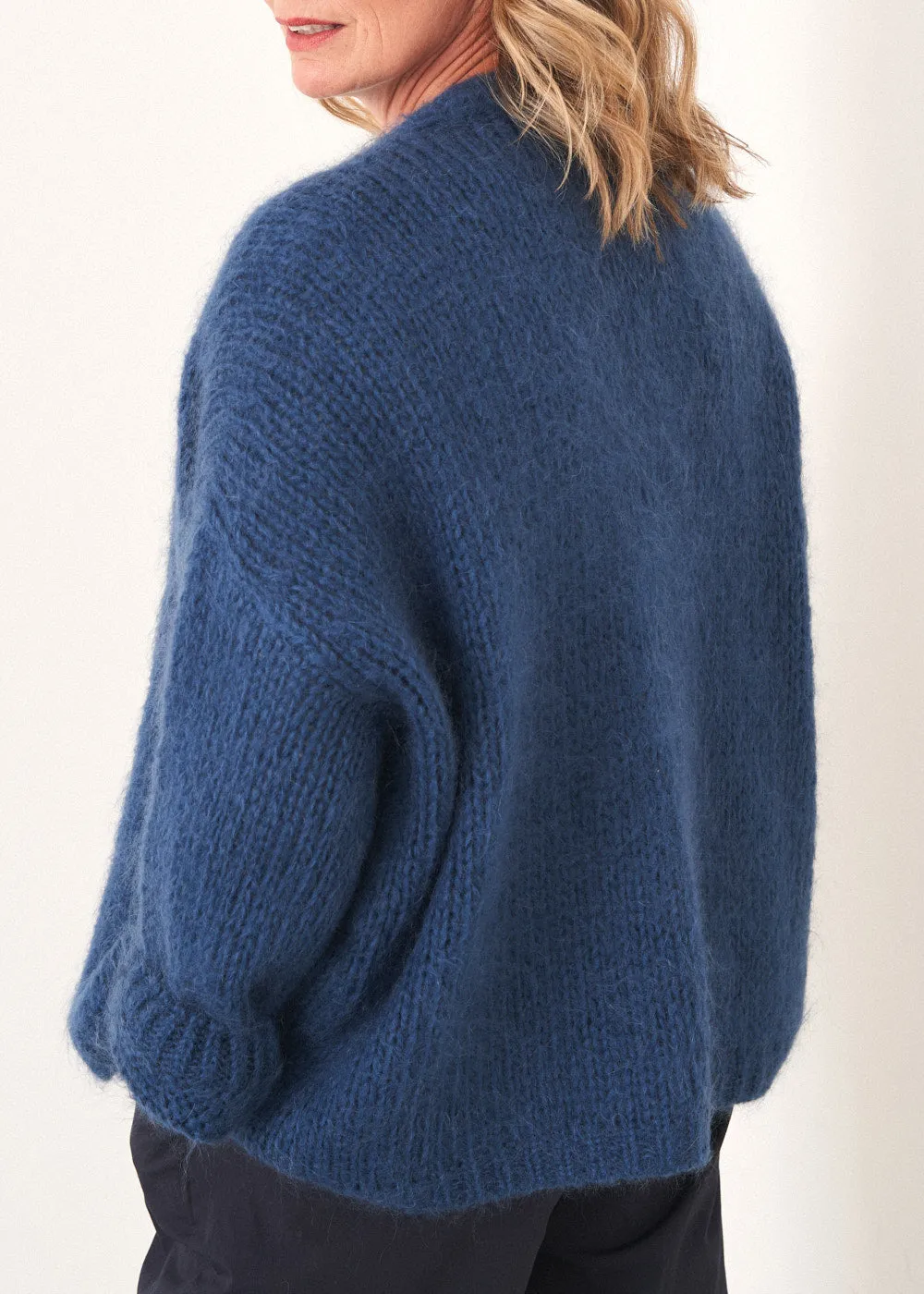 DINA CHUNKY KNIT CARDIGAN - DARK BLUE