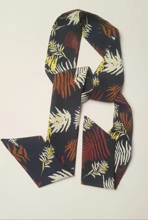 Le Foulart Multi-functional Scarf Leaf Print